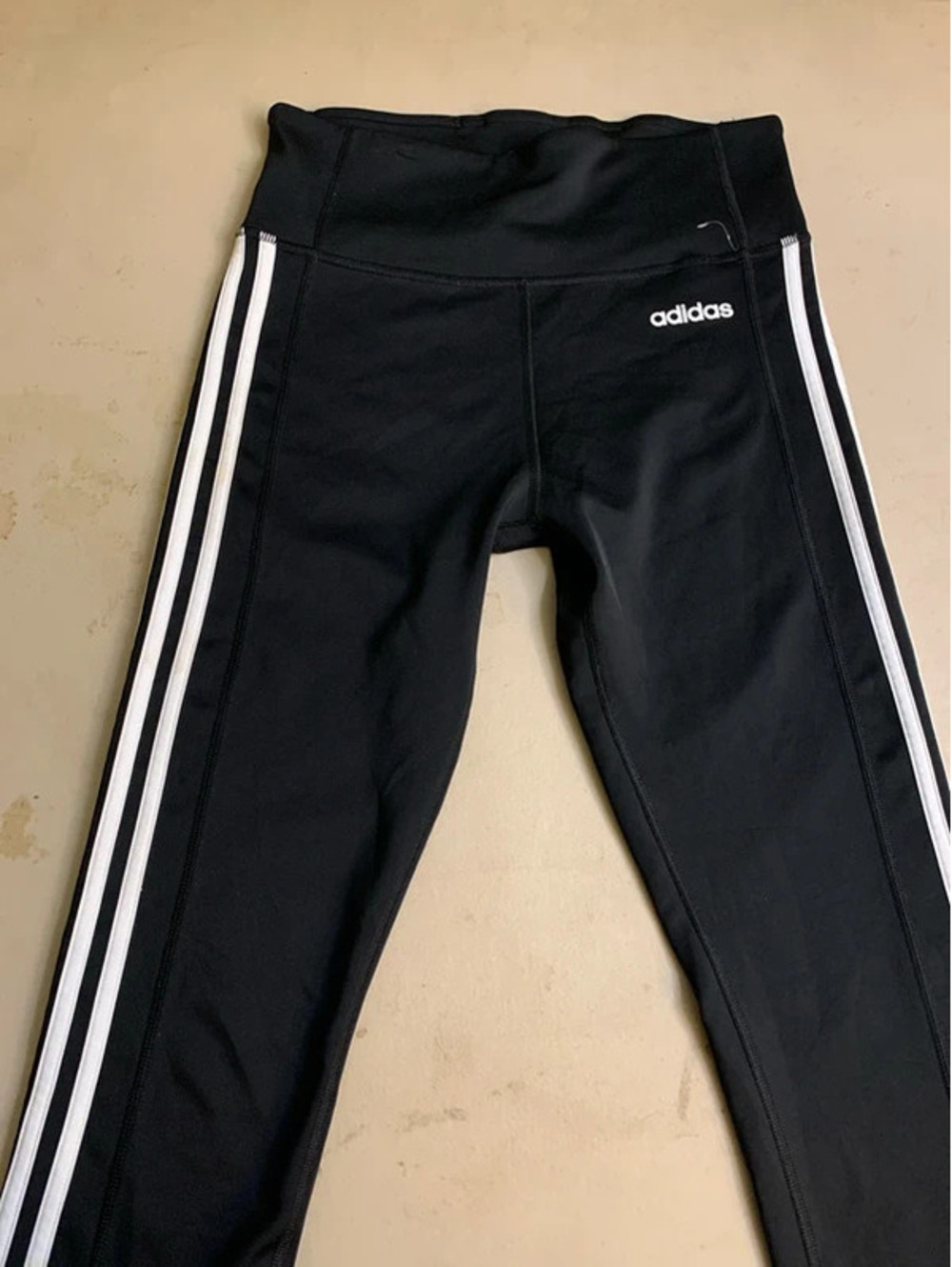 Adidas capris Sz M